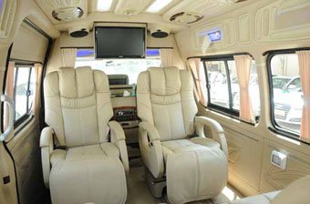 Toyota commuter rental bangalore